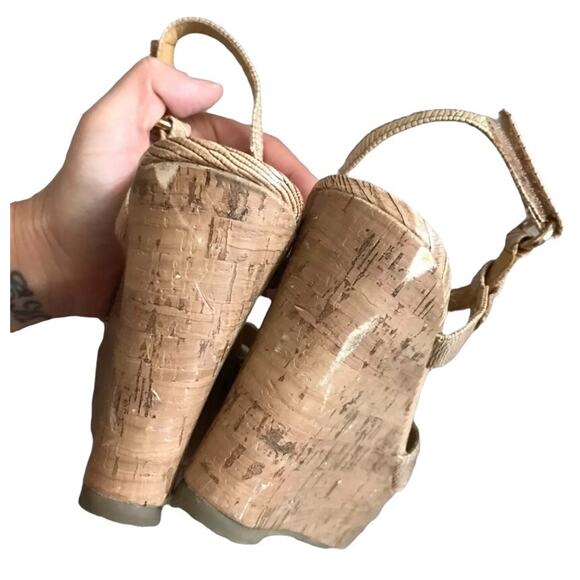 CLASSIFIED Womens Size 5.5 Beige Wedge Block Heel Strappy Peep Toe Shoes Sandals - Picture 8 of 10